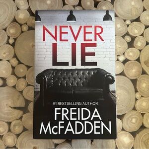 Never Lie by Freida McFadden Book - Paperback